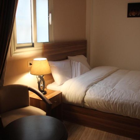 Farida Pyramids Boutique Hotel Kafrat al Jabal Luaran gambar