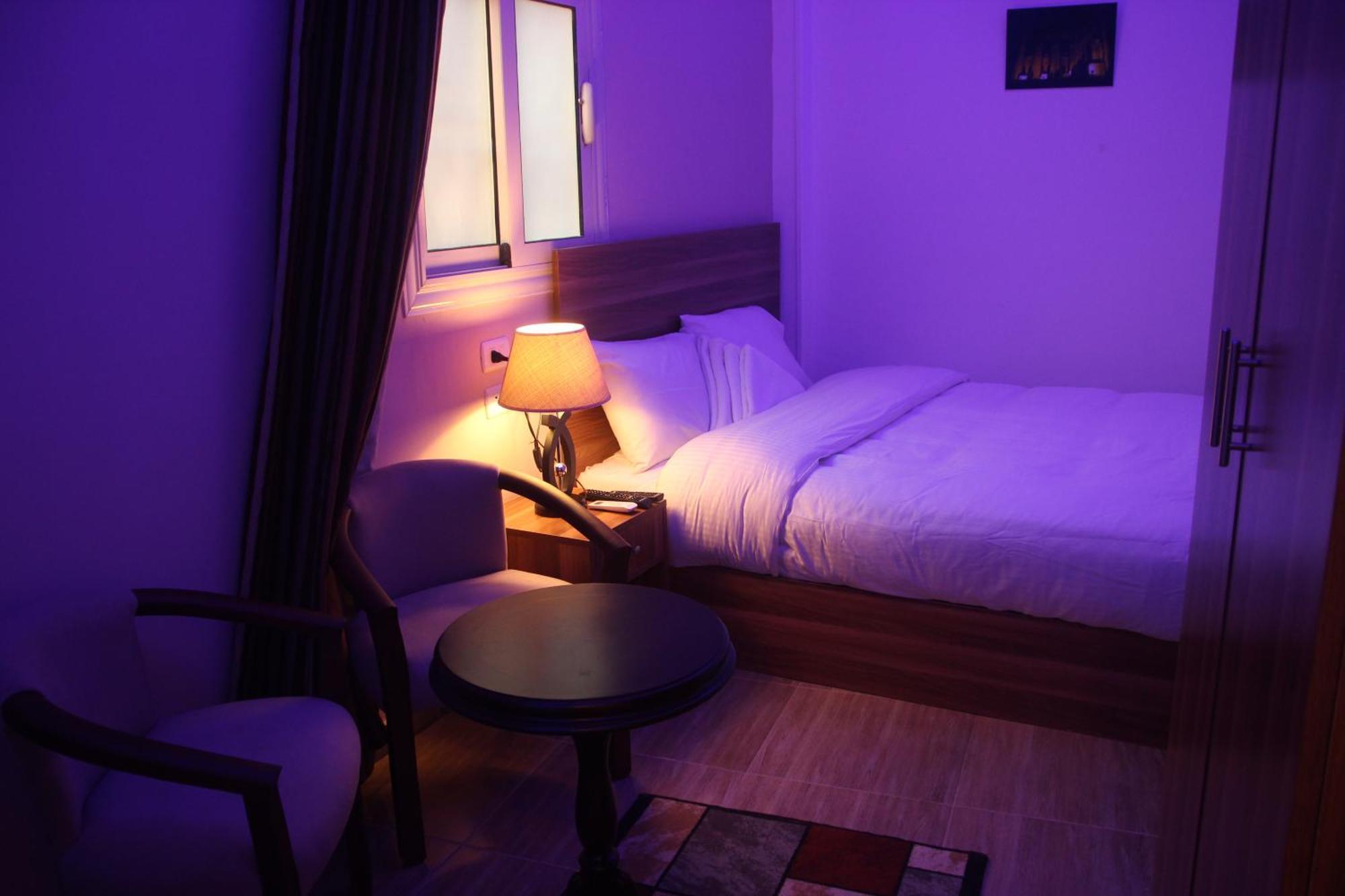 Farida Pyramids Boutique Hotel Kafrat al Jabal Luaran gambar